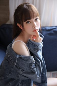 涂了春药被一群人伦爽99势
